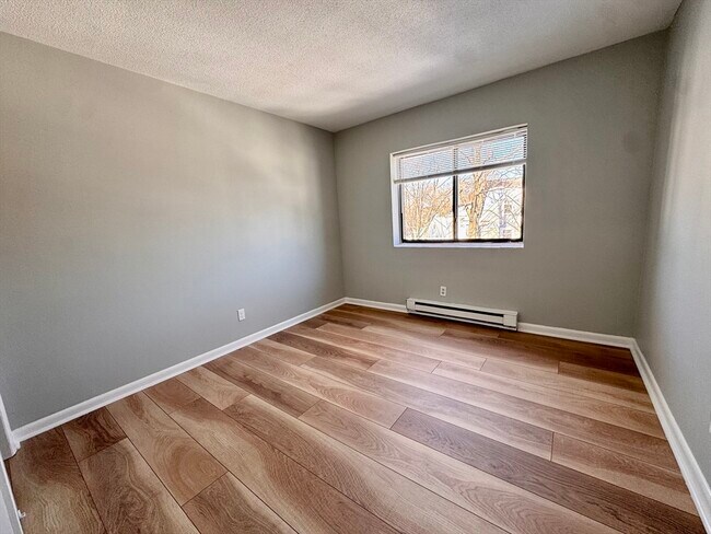 Photo - 837 River St Unit 14