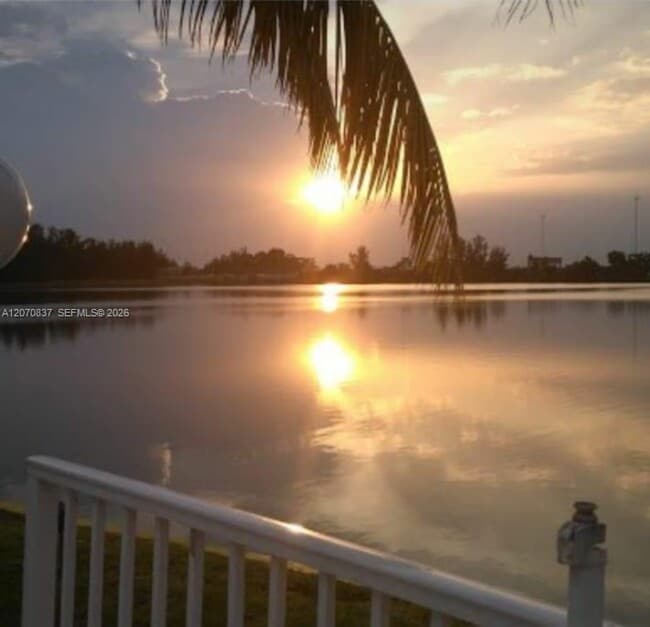 Photo - 1175 NE Miami Gardens Dr Unidad 208