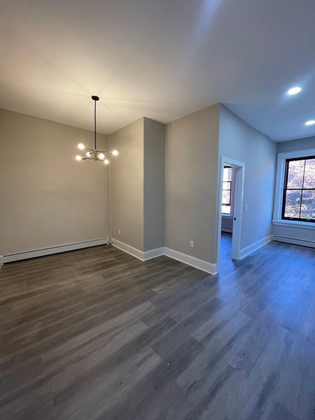 Photo - 150 S Franklin St