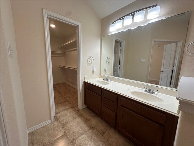 Photo - 18922 Wellock Ln