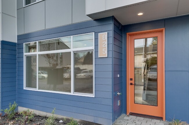 Photo - Modern, Spacious 2020 Townhome in West Seattle!