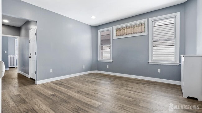 Photo - 19 Newfield St