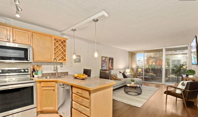 Photo - 909 Logan St Unit 2J