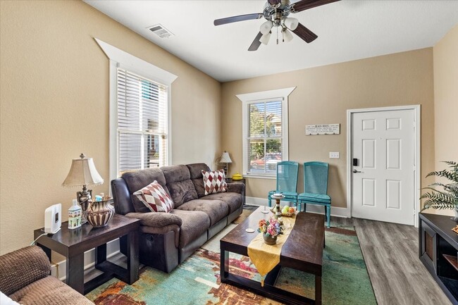 Photo - 2823 Avenue Q Unit A