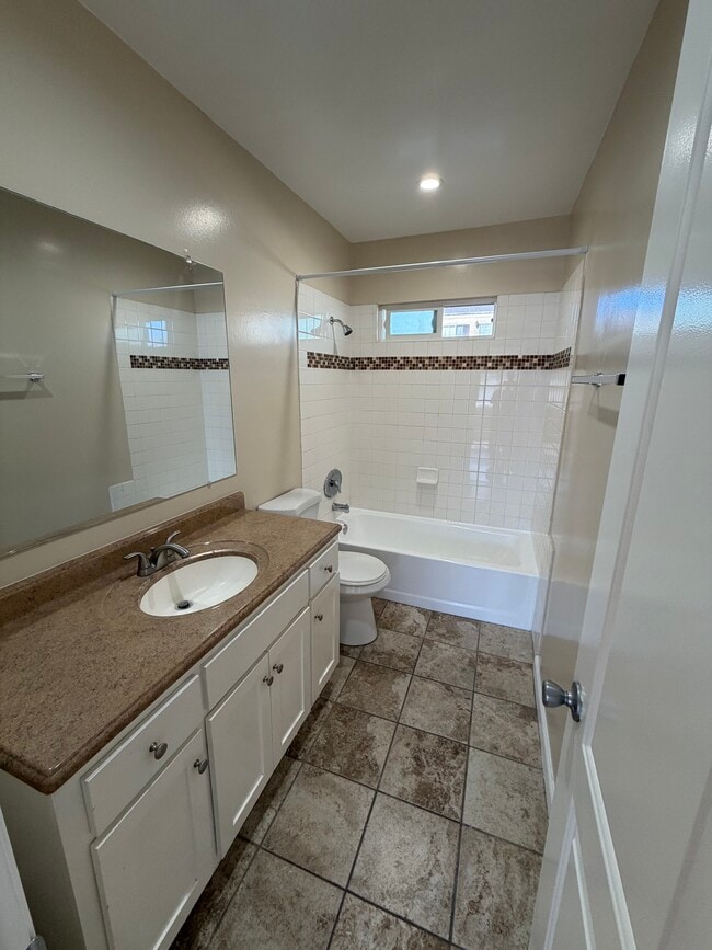 Photo - 15117 Budlong Ave