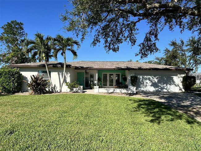 Photo - 481 Magellan Dr