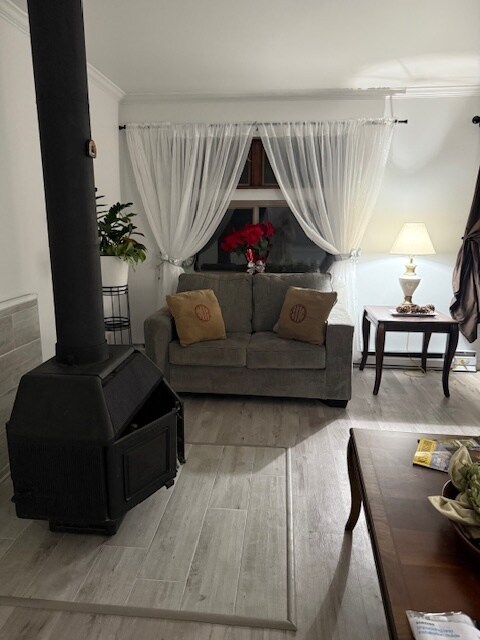 Photo - 1049 Danby Rd