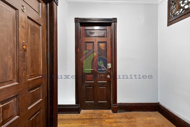 Photo - 410 Eastern Ave SE Unit 2