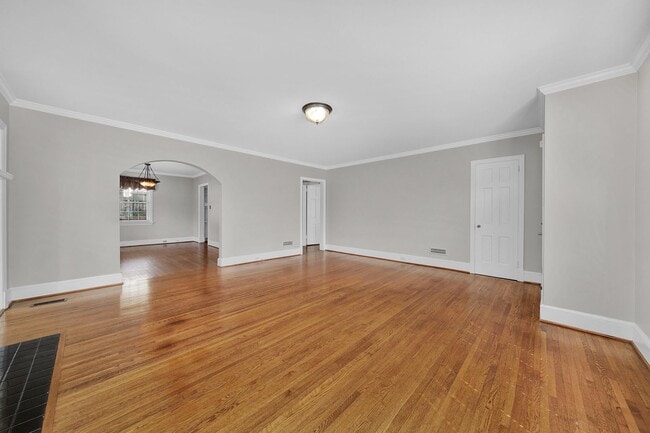 Photo - BRICK GASTONIA HOME FOR RENT