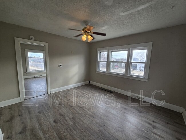 Photo - 1324 South St