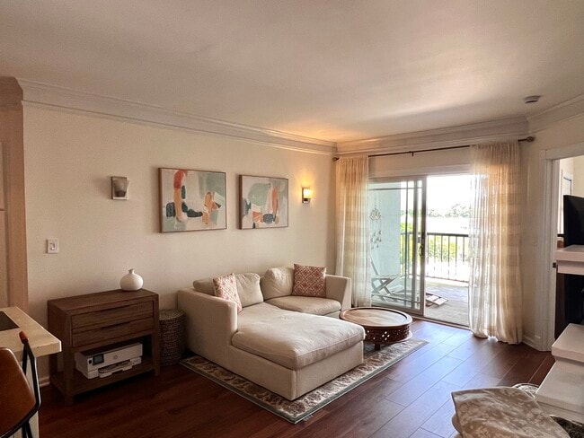 Photo - 275 13th St NE Unit Parc Vue