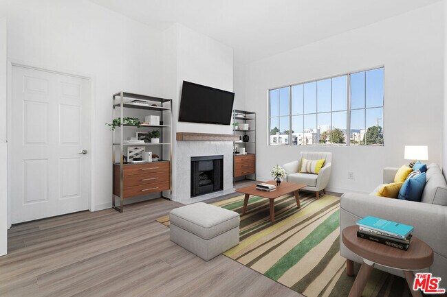 Photo - 2033 Beloit Ave Unit 105