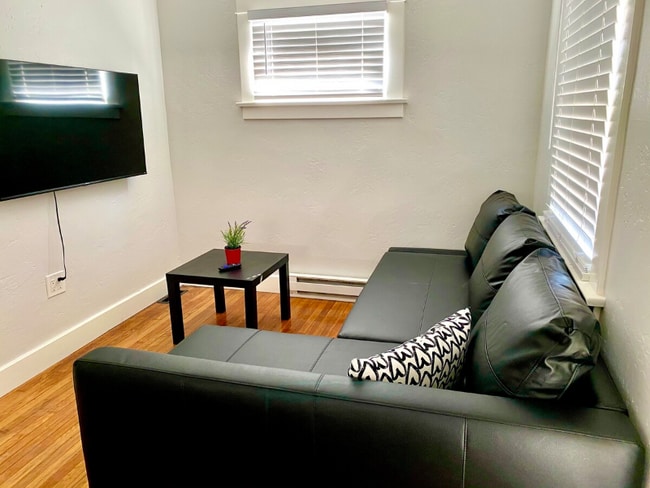 Building Photo - 4747 35th St Rental