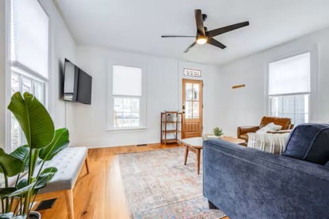 Photo - 1036 Rhode Island St