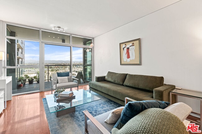 Photo - 13650 Marina Pointe Dr Unit 906