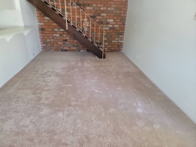 Photo - Nicely Upgraded Corner Townhouse