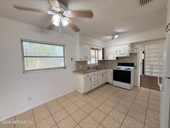 Photo - 7609 Tacony Dr