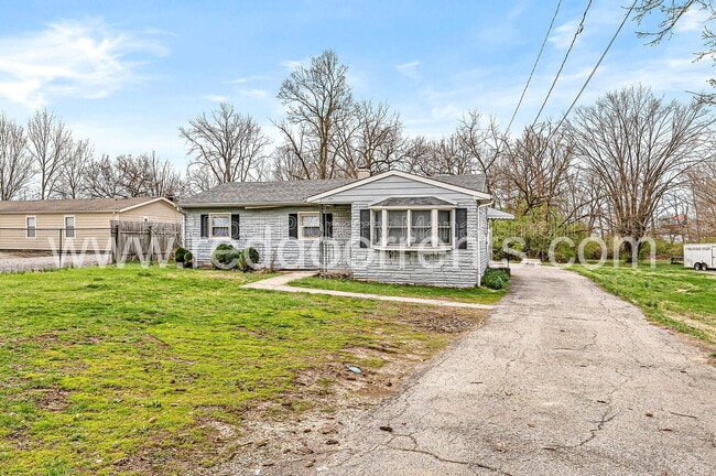 Photo - 5563 E 34th St