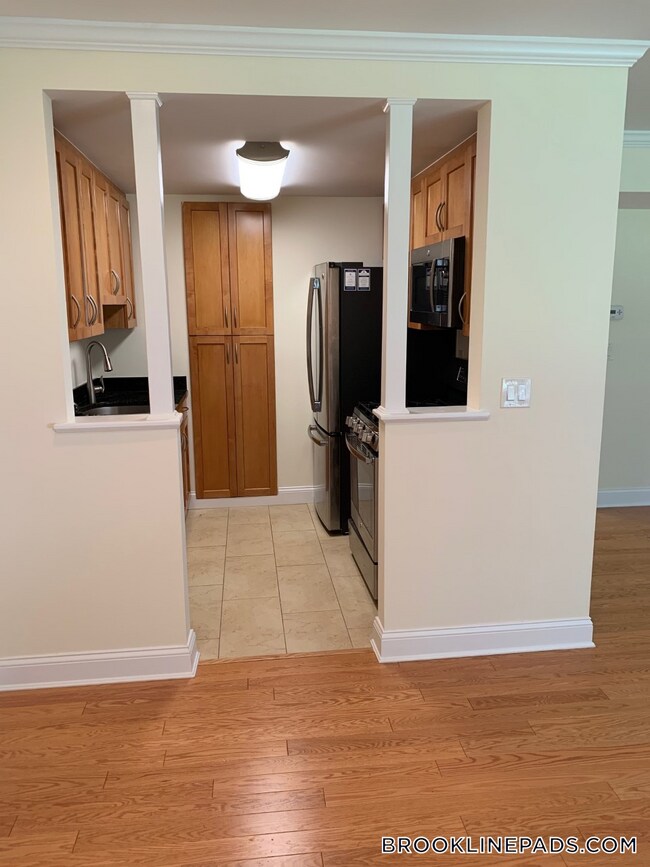 Photo - 210 Gerry Rd