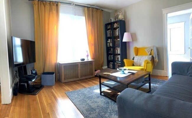 Photo - 54 Lothrop St Unit 54