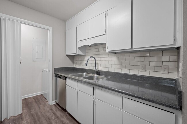 Photo - Bryan Woods Apartment