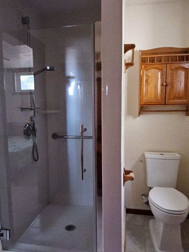 Photo - 3 Bedrooms, 2 Bath Home for Rent