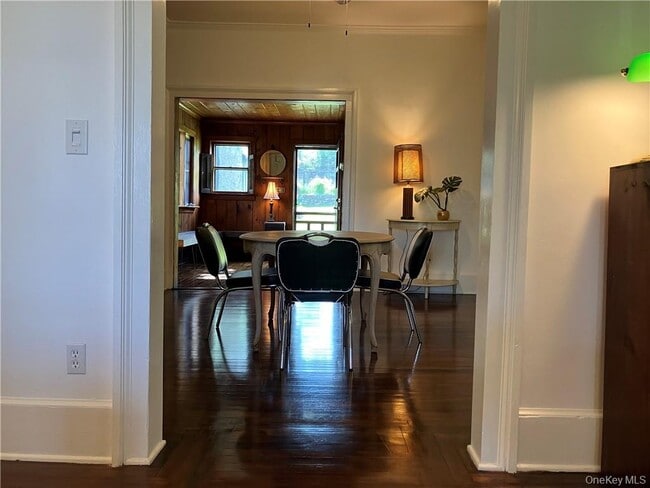 Photo - 283 Lake View Dr