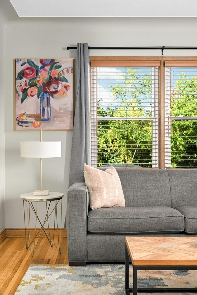 Photo - 5713 Lyndale Ave S Unit 1 - lower left