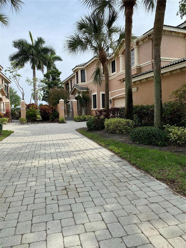 Photo - 2697 Center Ct Dr Condo Unit 1-13
