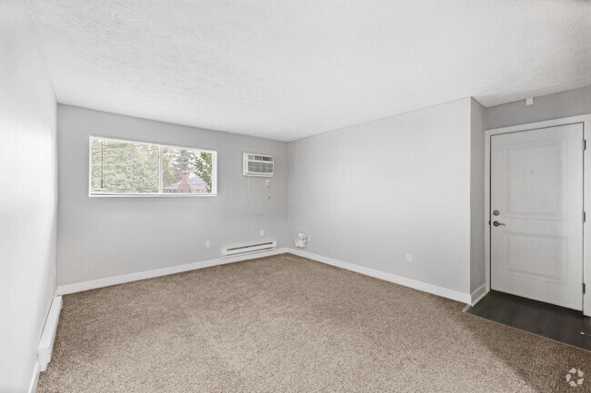 2BR, 1BA - 1,100SF - Living Room - Broadway 2