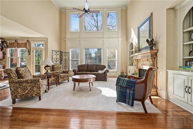 Photo - 4026 Palisades Main