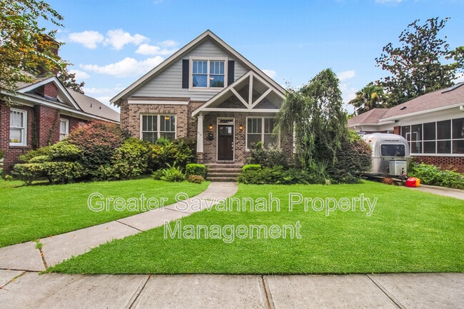 Building Photo - 419 E 54th St