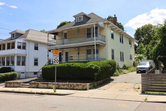 Building Photo - 360 Walden St Unit #2 Rental