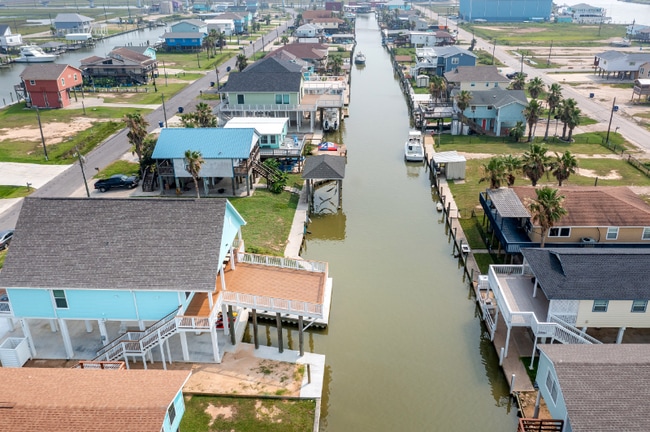 Photo - 413 Pompano Ln