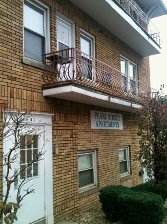 Pearl St Entrance - Pearl Street Apartments