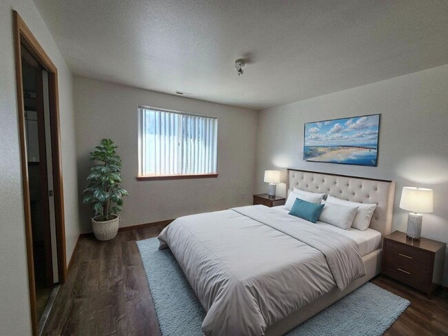 Photo - 324 Maylea Pl