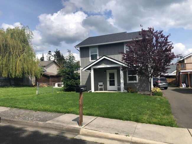 Photo - Newer Pet Friendly Home with detached Garage close to Barkley Trail system