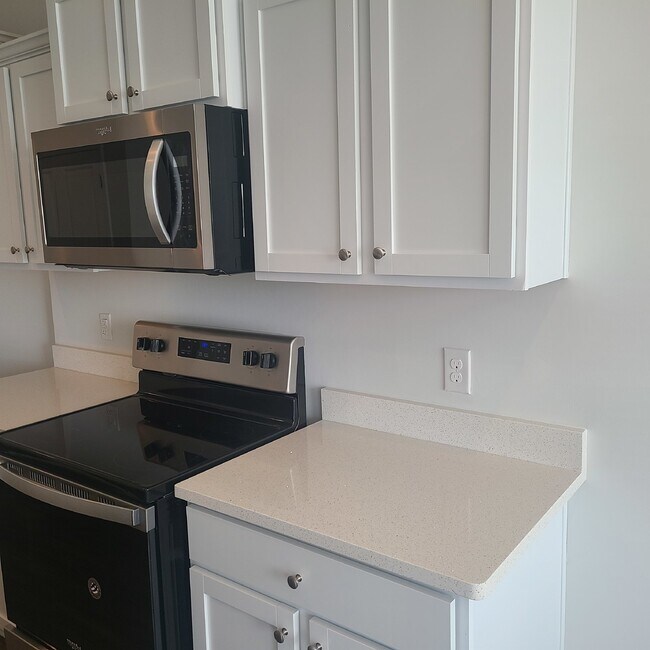 Photo - Four Bedroom Home in Heartstone Lakes!
