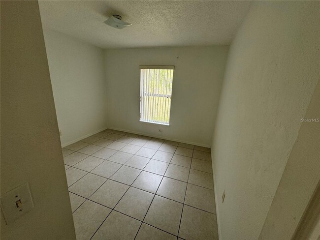 Photo - 821 Savona Pl