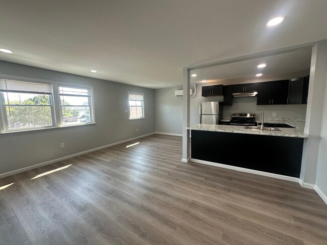 Photo - 1914 N Missouri Ave Unit 1