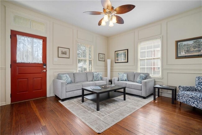 Photo - 158 S Cedar St