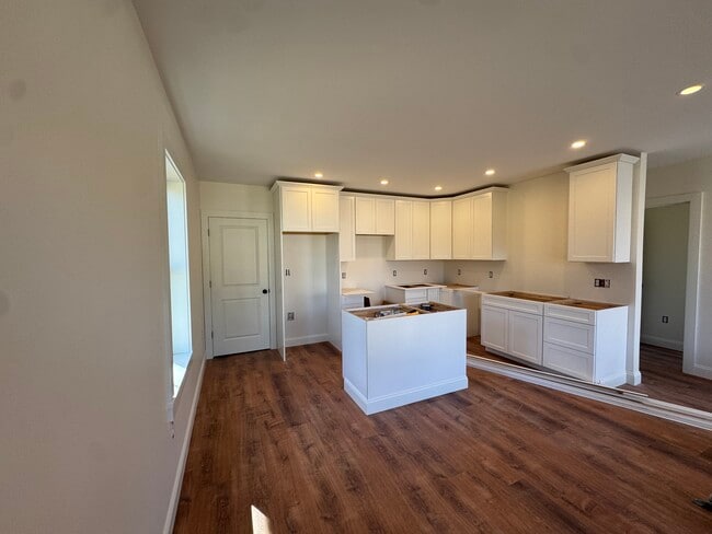 Photo - 430 Ridge Rd Unit 1