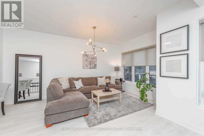 Photo - 1095 Cooke Blvd.