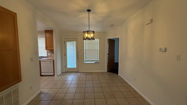 Photo - 249 Marvin Cove