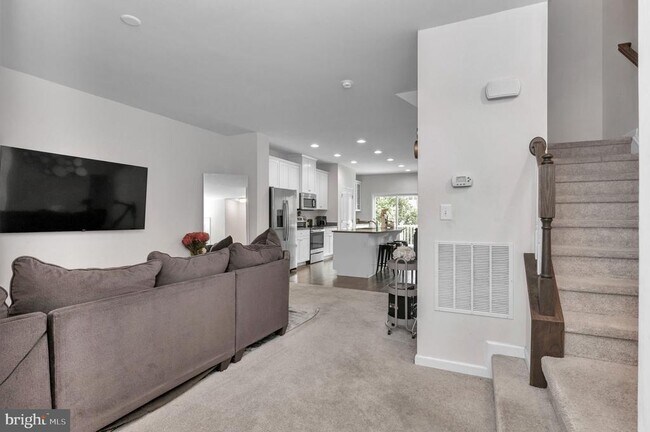 Photo - 8633 Rosecrans Ln