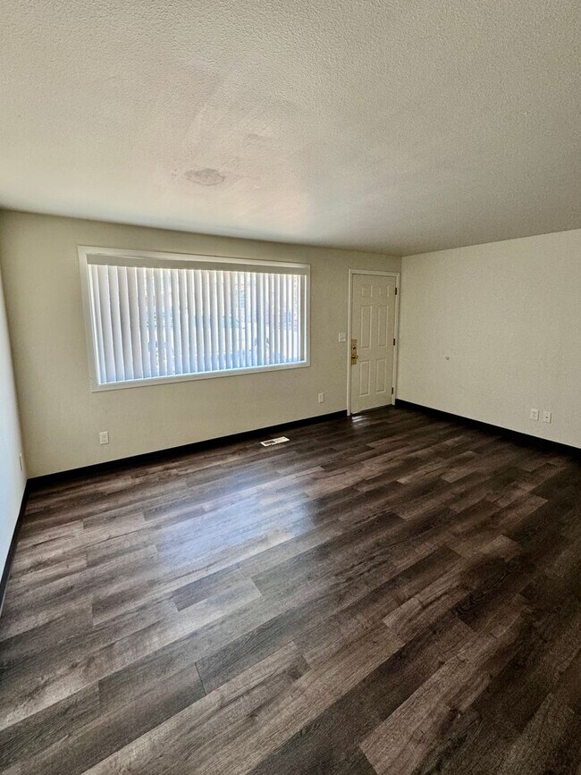 Photo - 108-112 E. Beech St. Yakima, WA 98901 Unidad 108