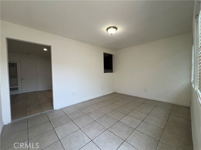 Photo - 14018 Benbow St