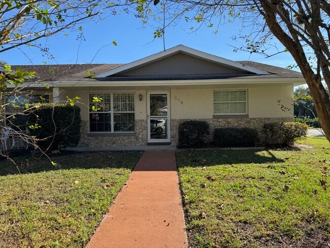 Building Photo - 547 Pigeon Cir