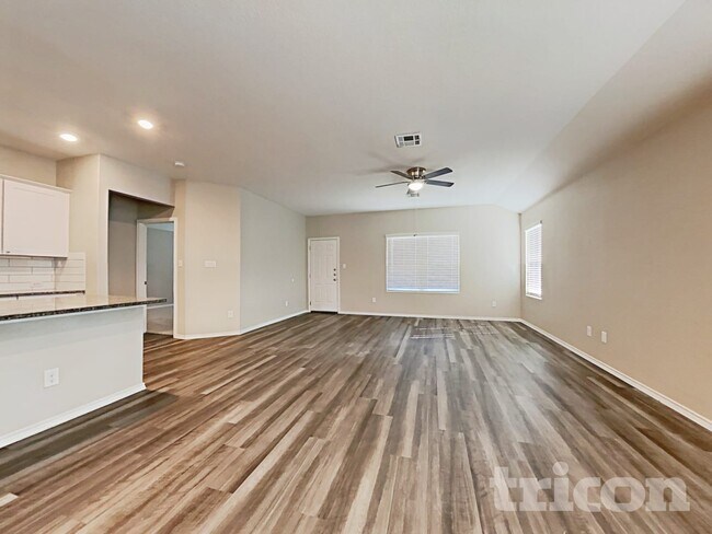 Photo - 4014 Stanley Park