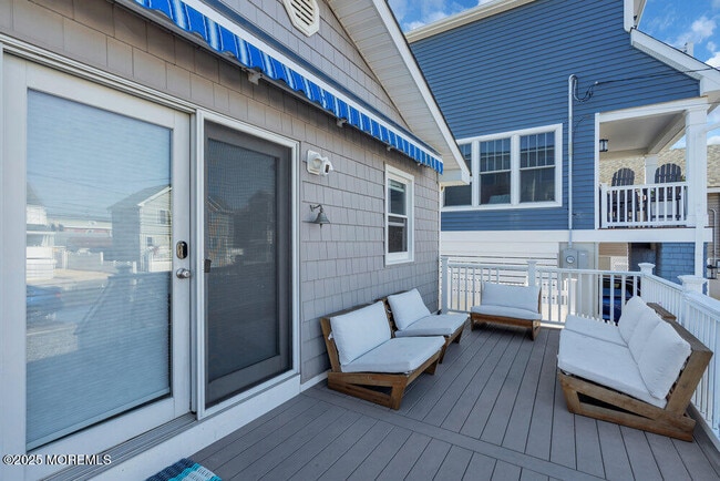 Photo - 234 3rd Ave